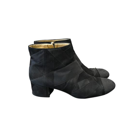 Chanel Patchwork Block Heels Size 39.5 Black Double C Toe Logo - Picture 6 of 10